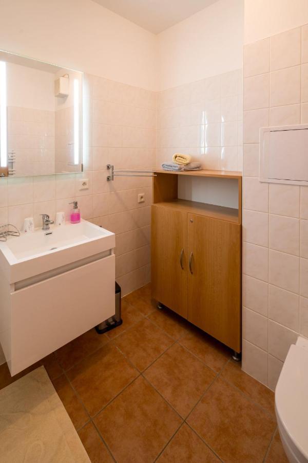 Apartment Slunecni Stran III By Interhome ยันสแก ลาสเนีย ภายนอก รูปภาพ